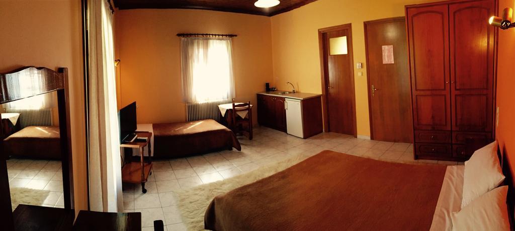 Hotel Dipla Sto Potami Chani Terevou Exteriér fotografie
