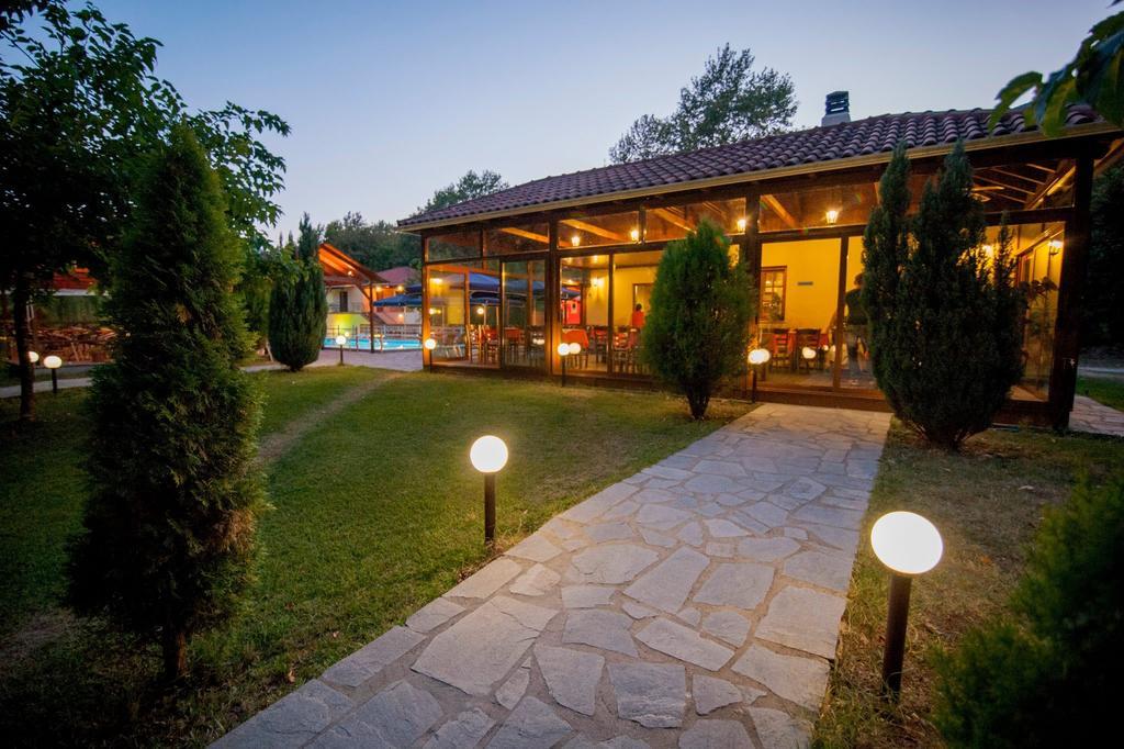 Hotel Dipla Sto Potami Chani Terevou Exteriér fotografie
