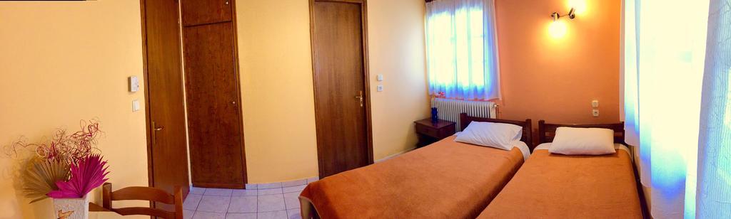 Hotel Dipla Sto Potami Chani Terevou Exteriér fotografie