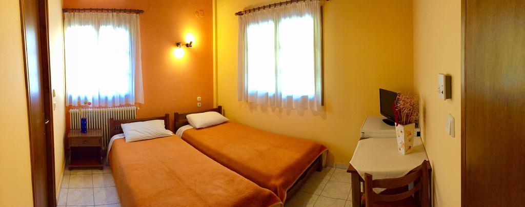 Hotel Dipla Sto Potami Chani Terevou Exteriér fotografie